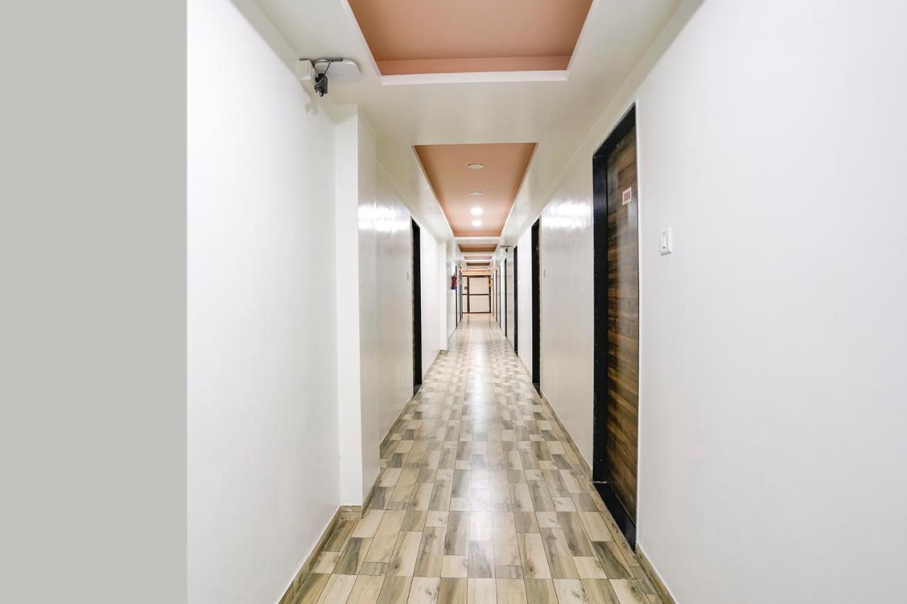 Fabexpress Blue Stone Hotel Surat Ngoại thất bức ảnh