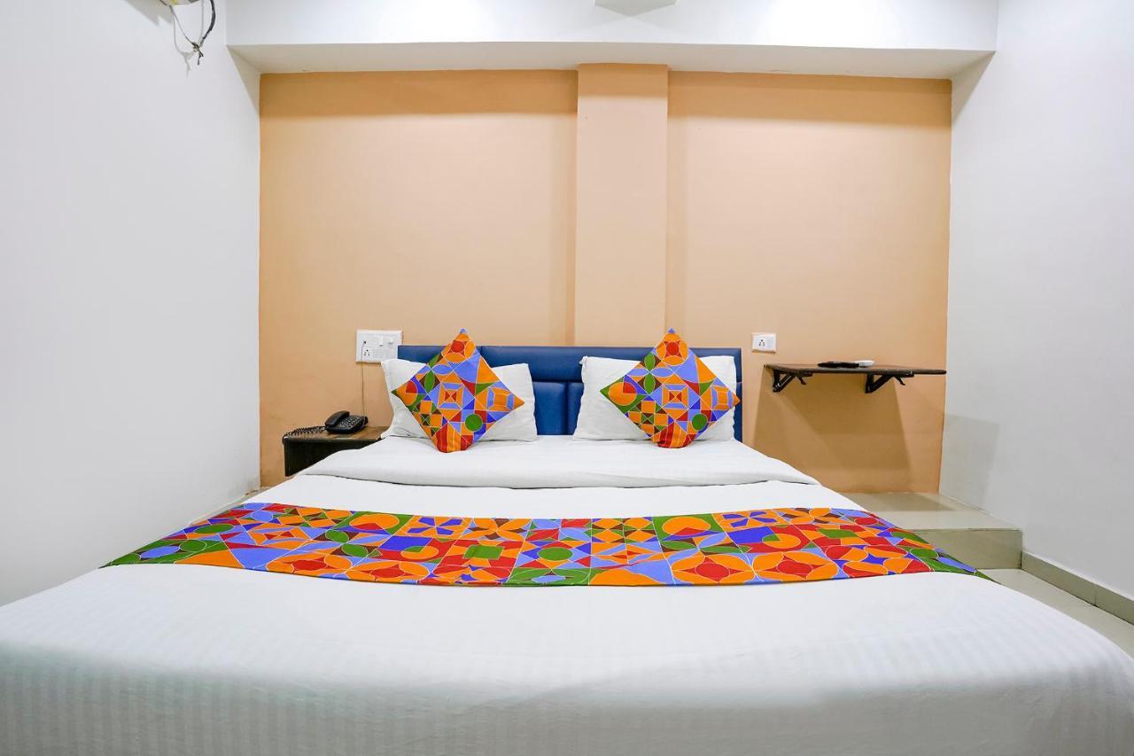 Fabexpress Blue Stone Hotel Surat Ngoại thất bức ảnh